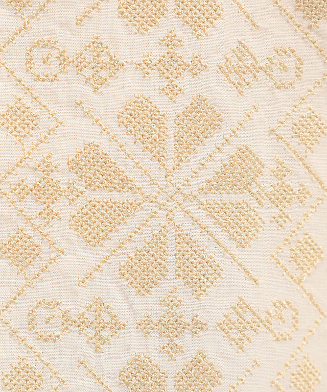 フロント 刺繍ブラウス