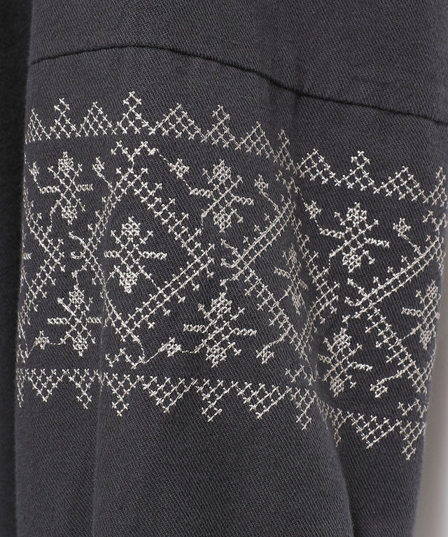 Aライン 刺繍 ブラウス【オンラインショップ限定】
